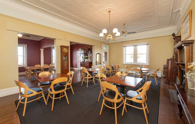 Victor Harbor Dining Anchorage Hotel
